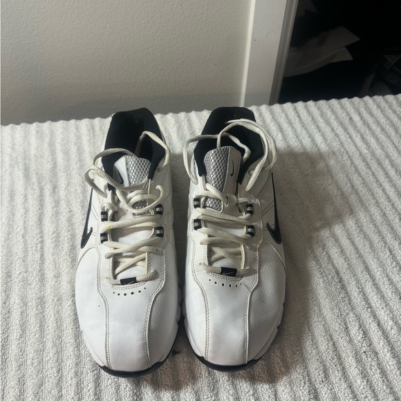 Nike Men’s size 10 Golf shoes real leather - Picture 4 of 4